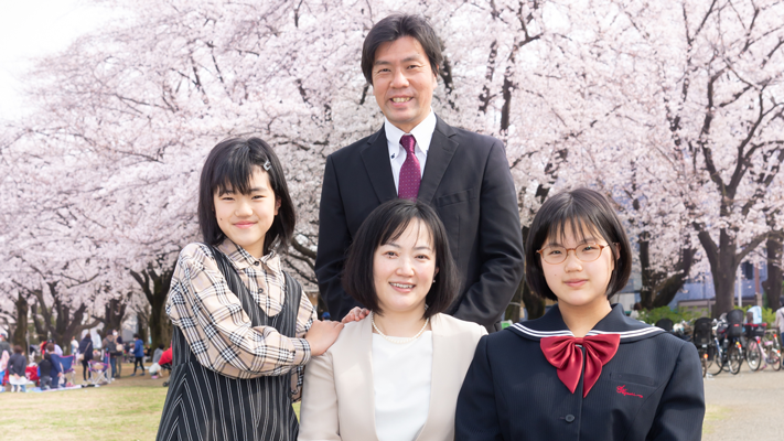 運営会社 | 株式会社クローバー インターネット写真販売